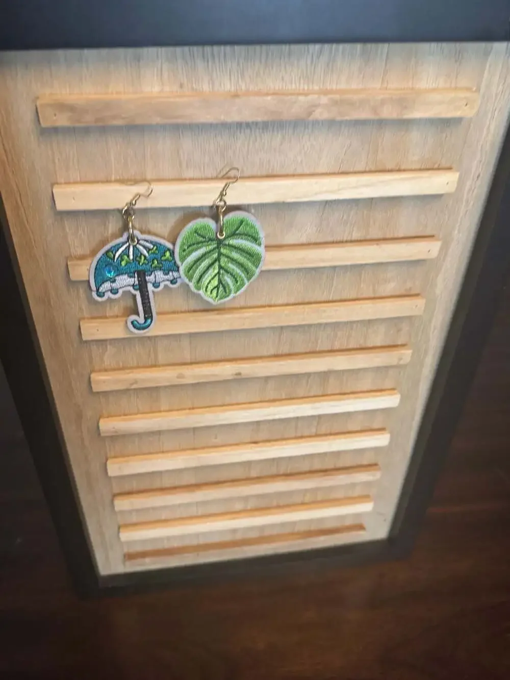 Wooden Earring Display Organizer Rack with Black Frame